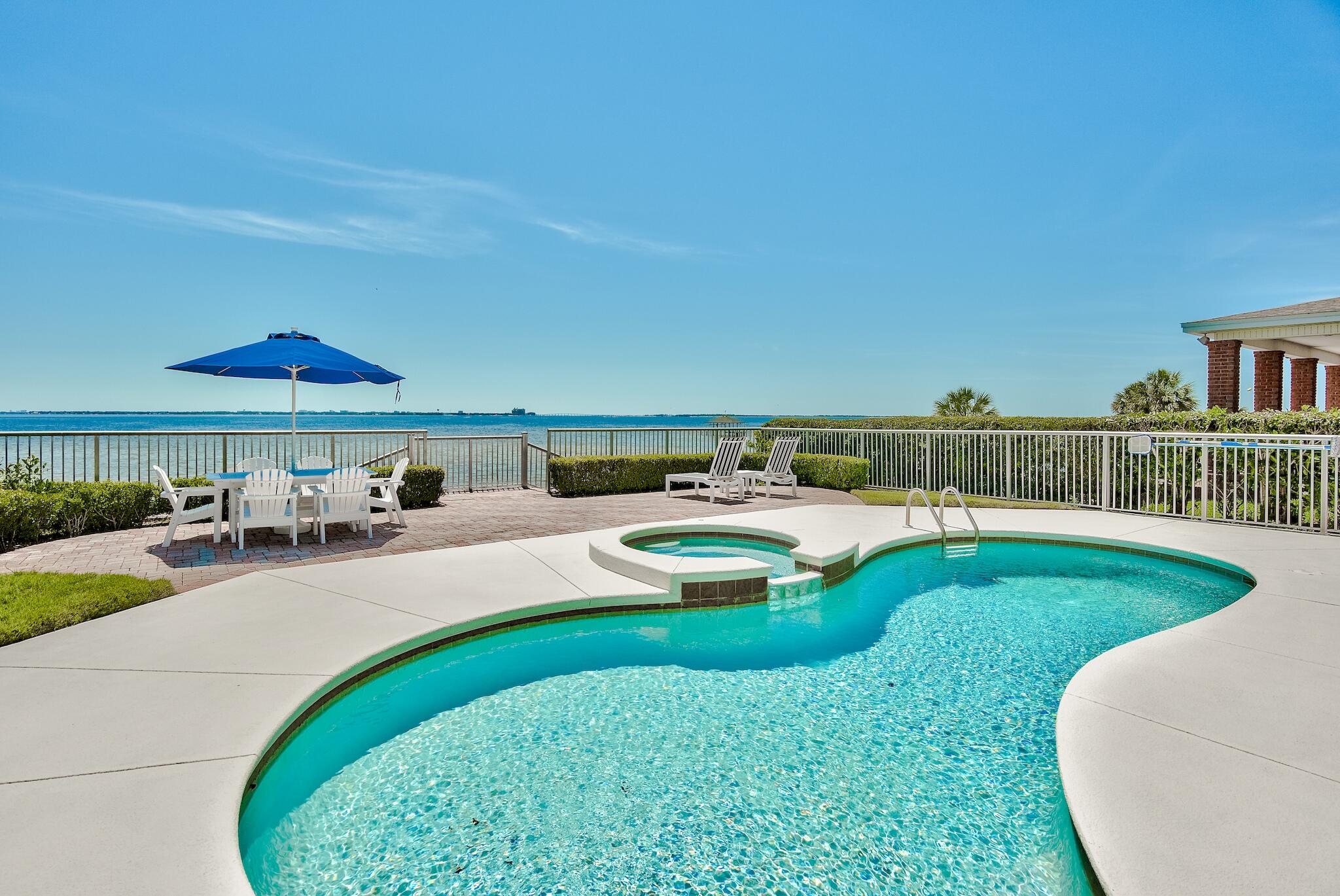 SHALIMAR POINTE S/D - Residential