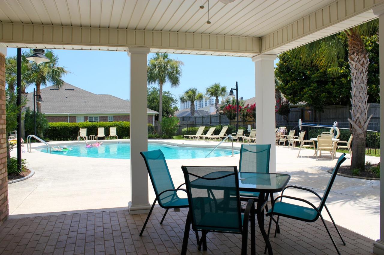 DIAMOND LAKES - Residential