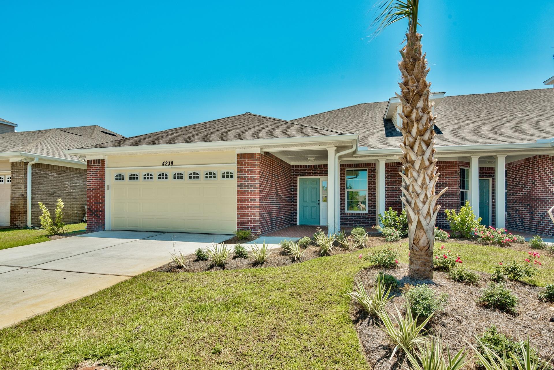 DIAMOND LAKES - Residential