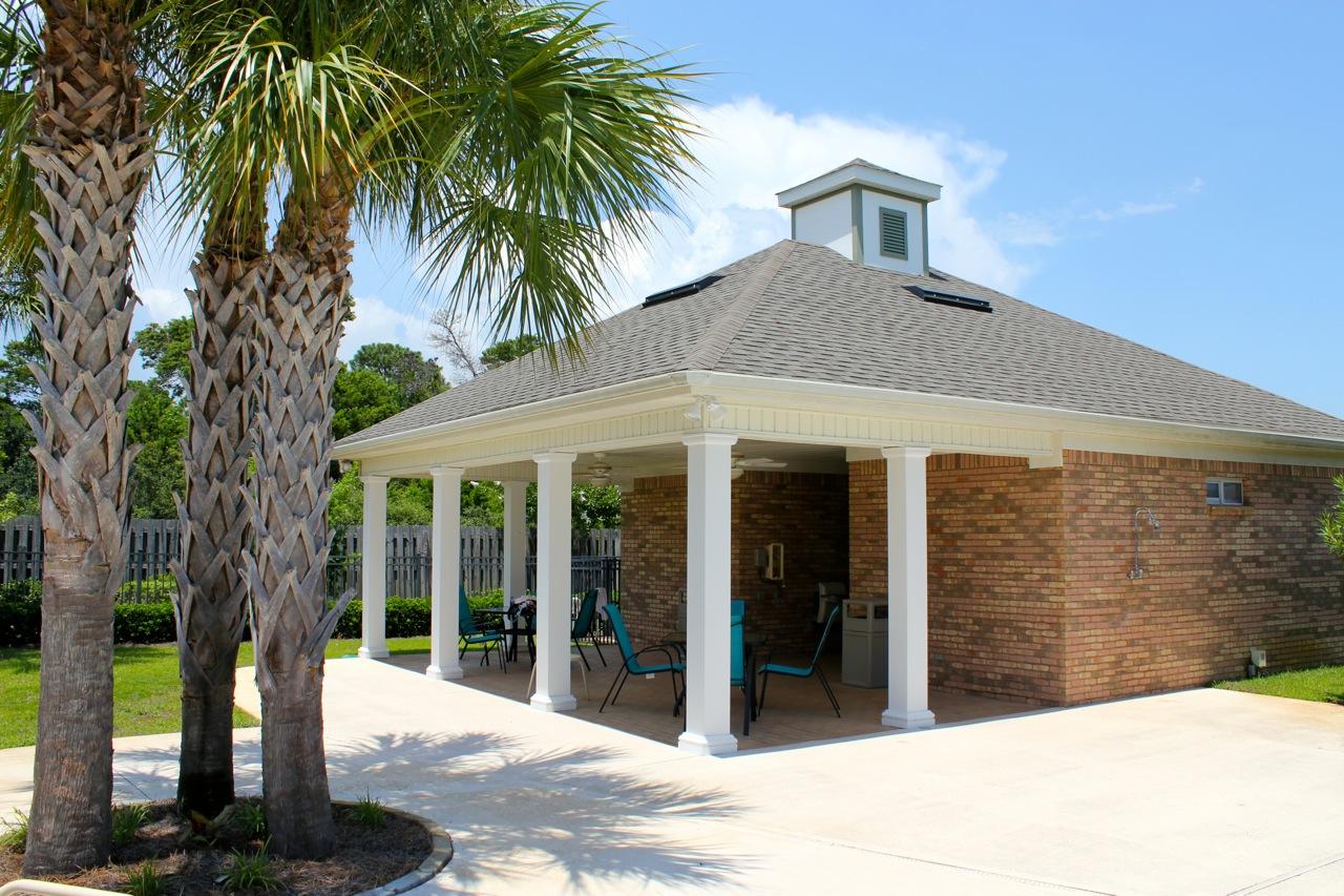 DIAMOND LAKES - Residential