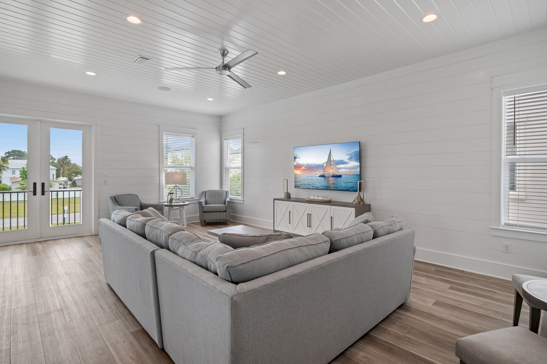 Estates At Hidden Palms - Residential
