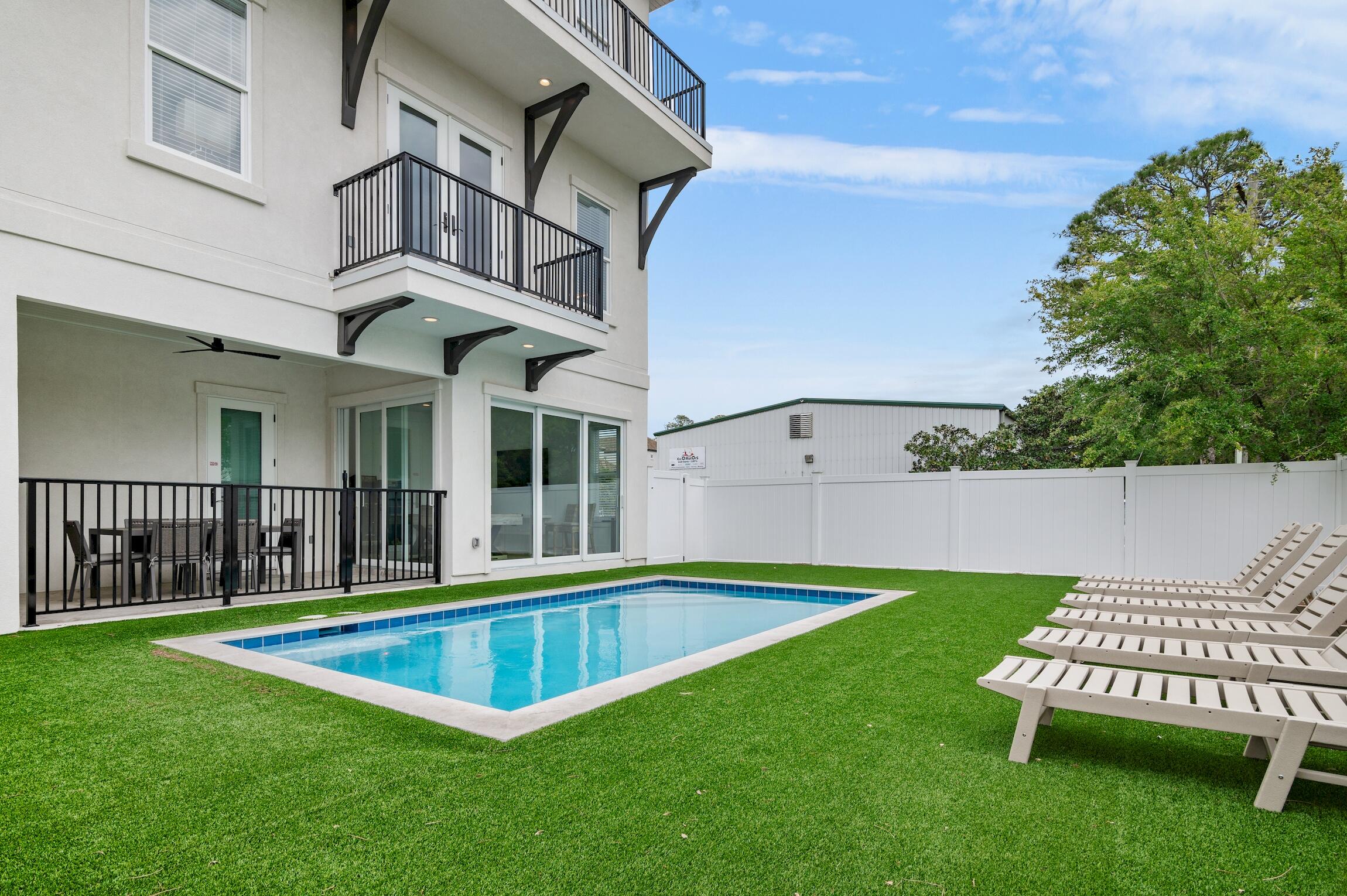Estates At Hidden Palms - Residential