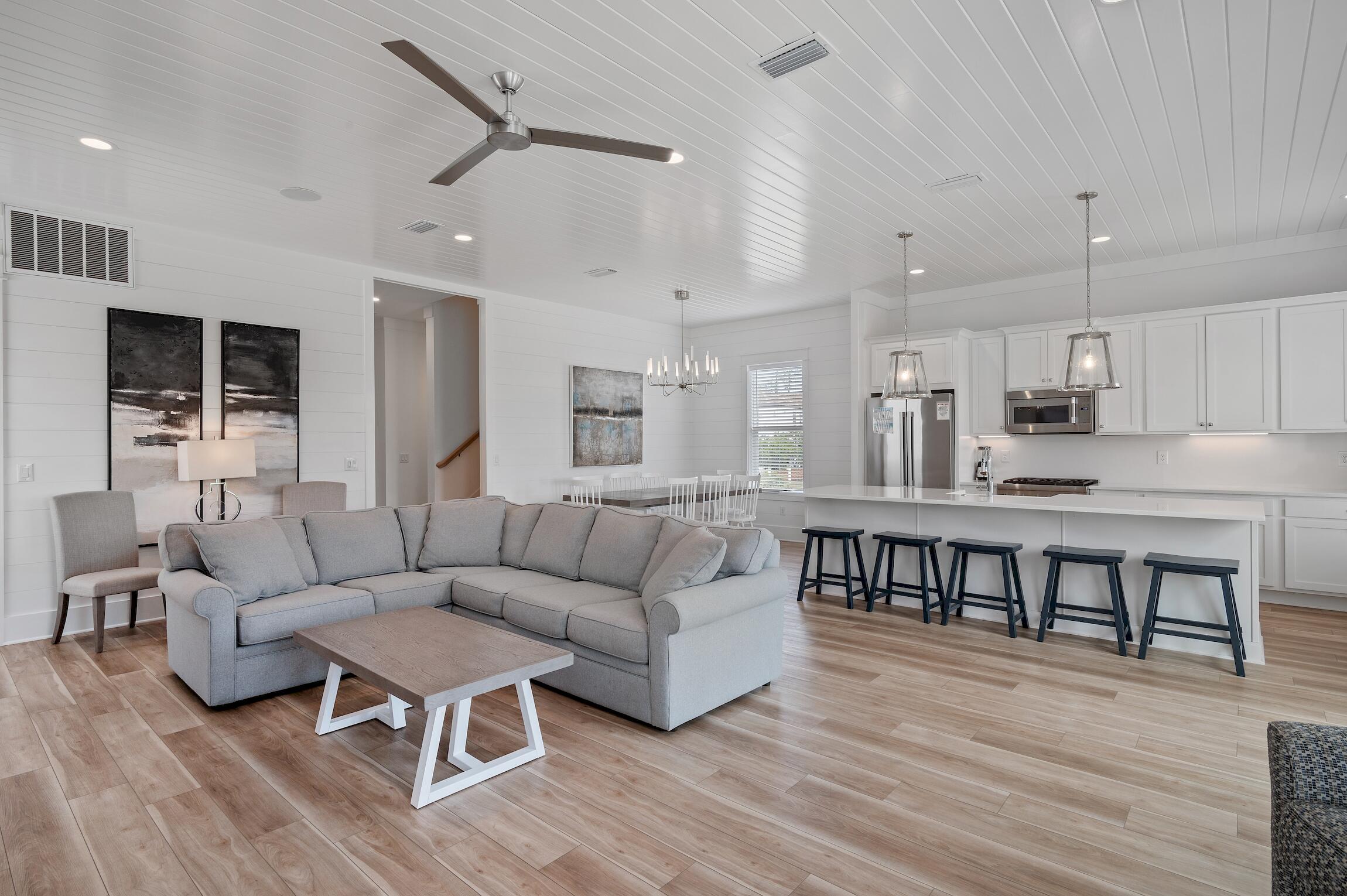 Estates At Hidden Palms - Residential