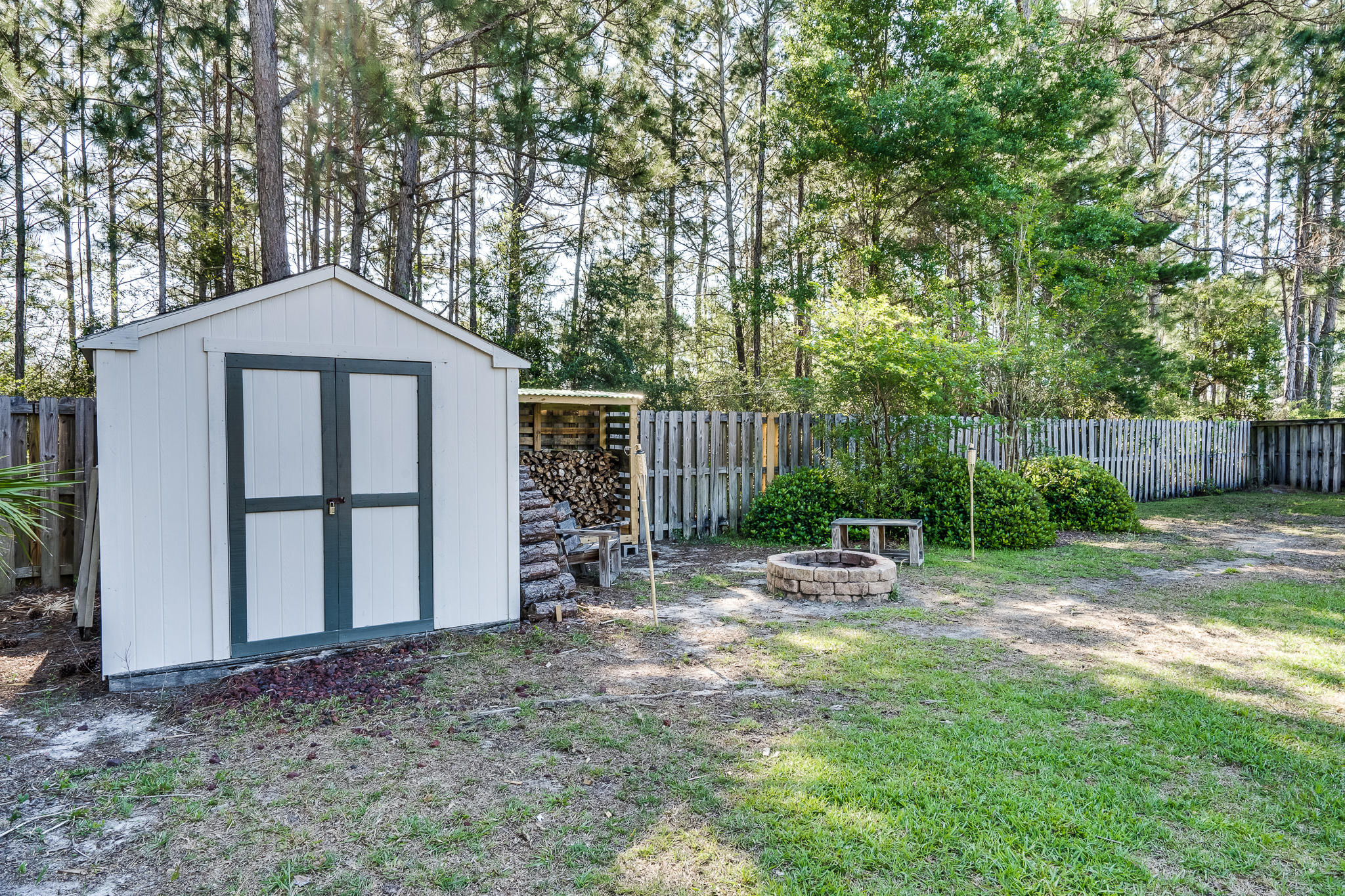 HOLLEY BY THE SEA - Residential