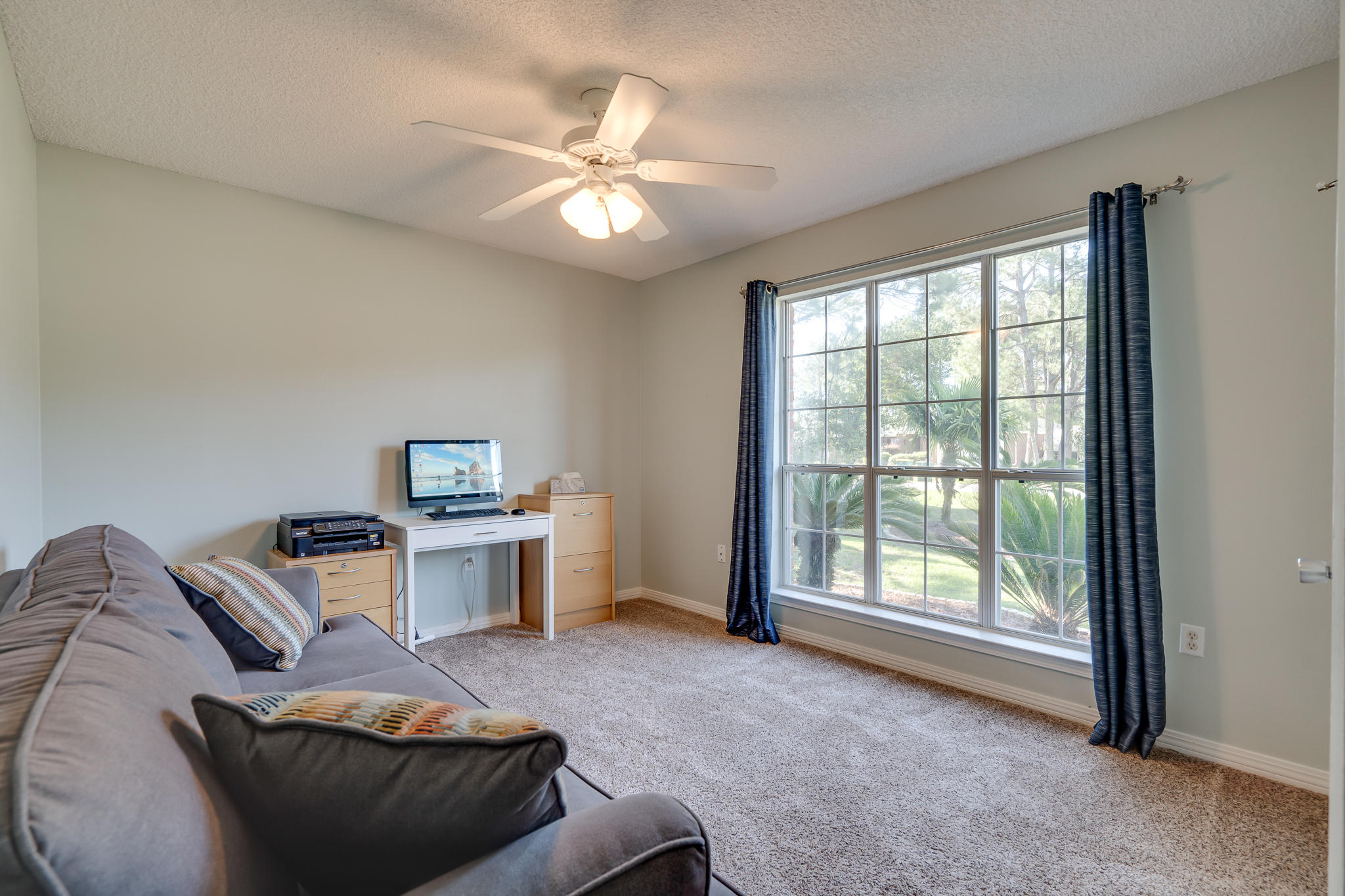 HOLLEY BY THE SEA - Residential