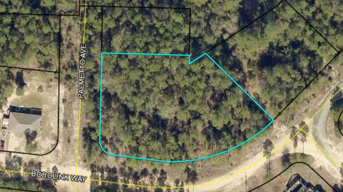 TRIPLE LAKES ESTATES - Land