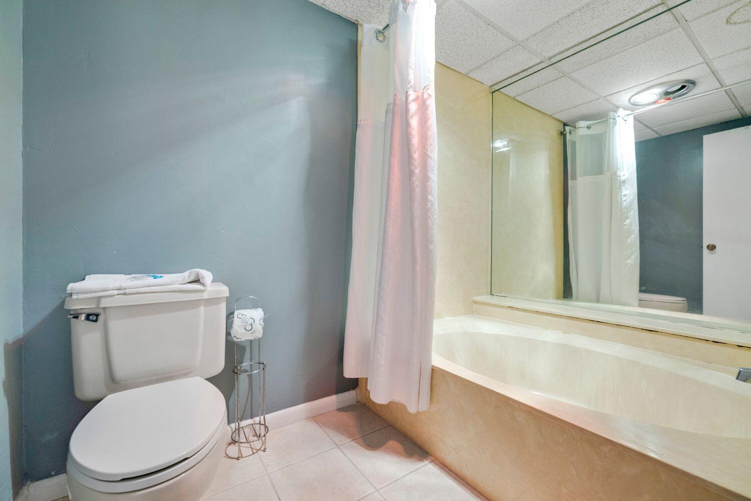 Leeward/Windward Condo - Residential