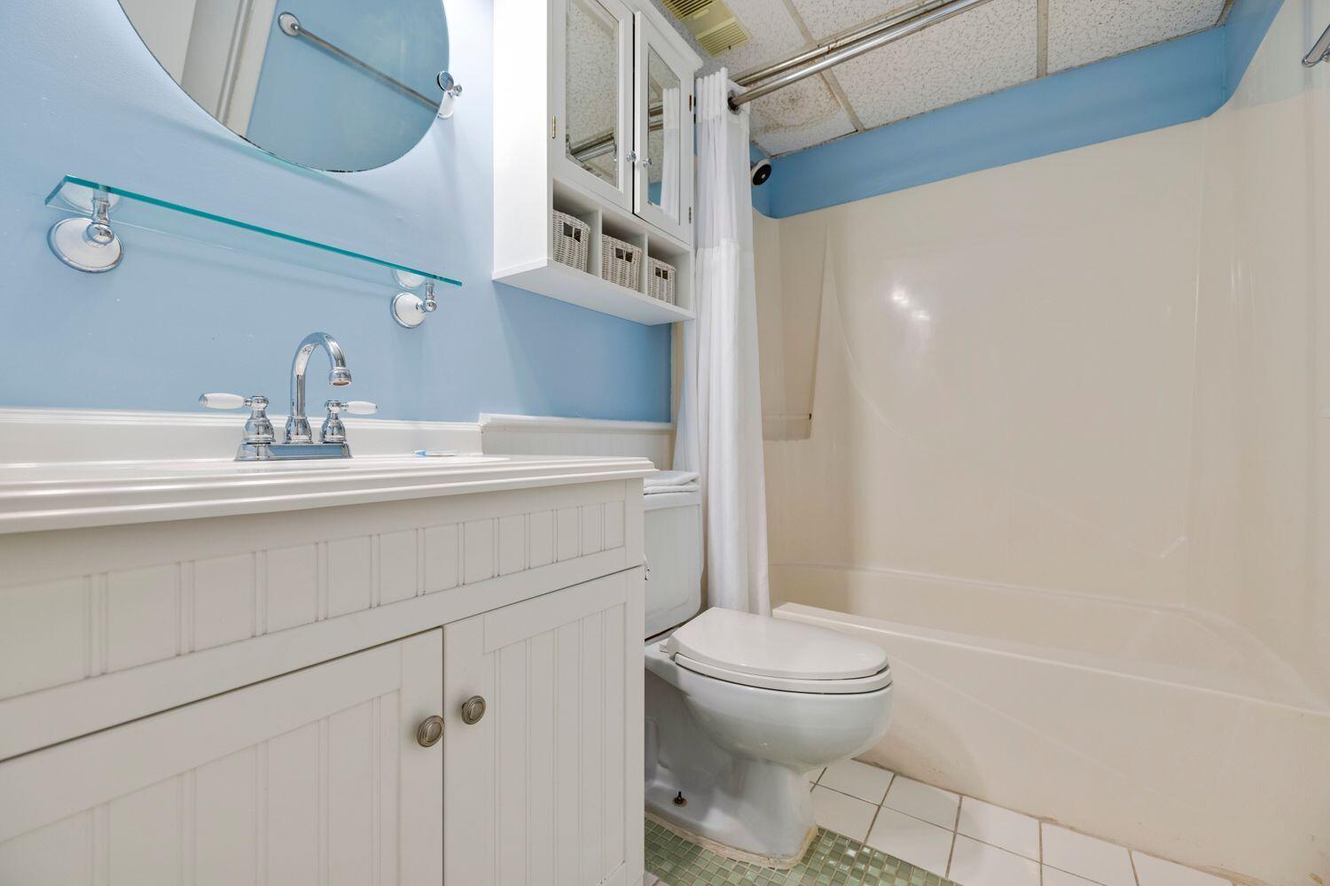 Leeward/Windward Condo - Residential