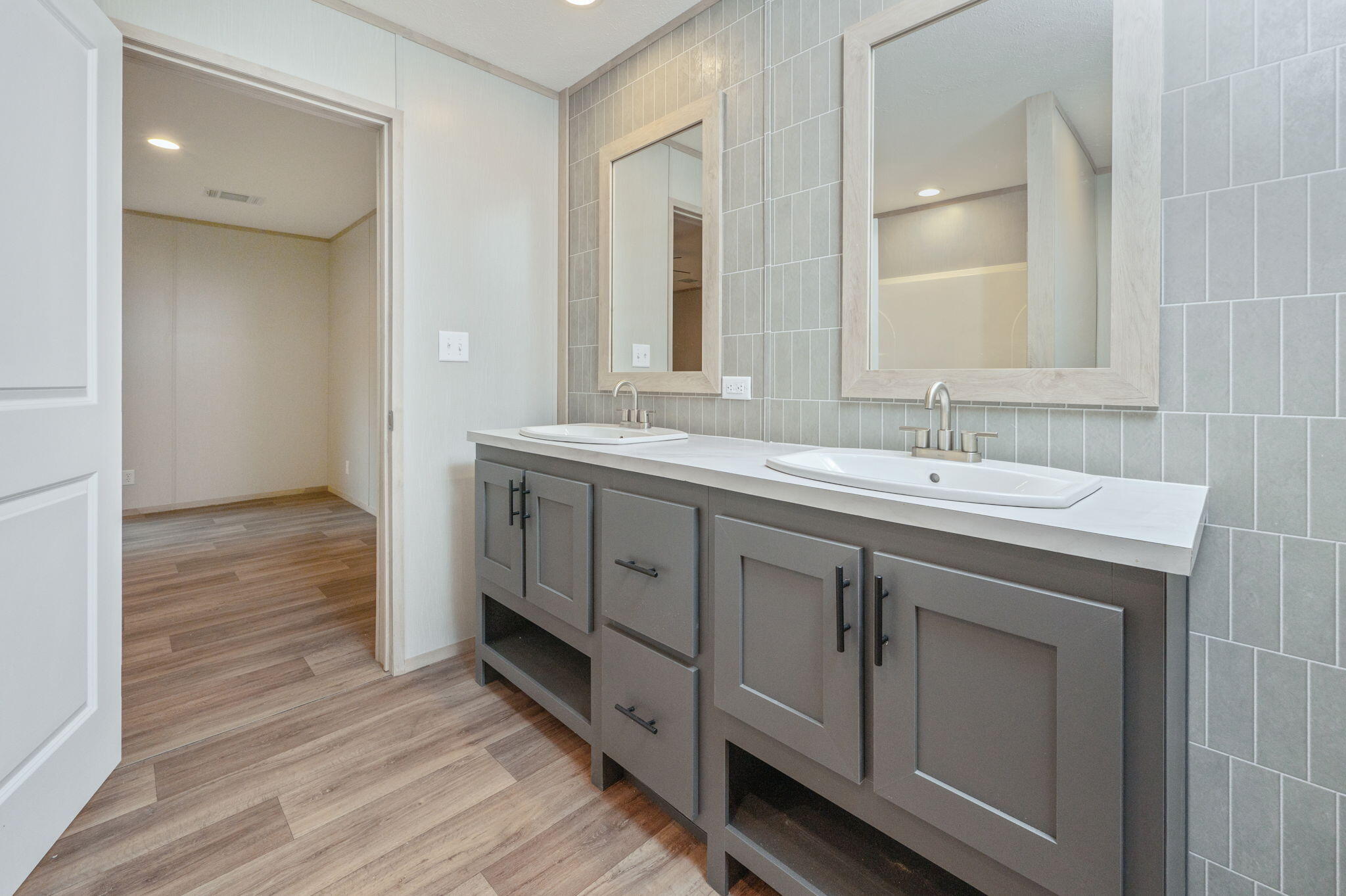 OAKWOOD HILLS UNIT 1 - Residential