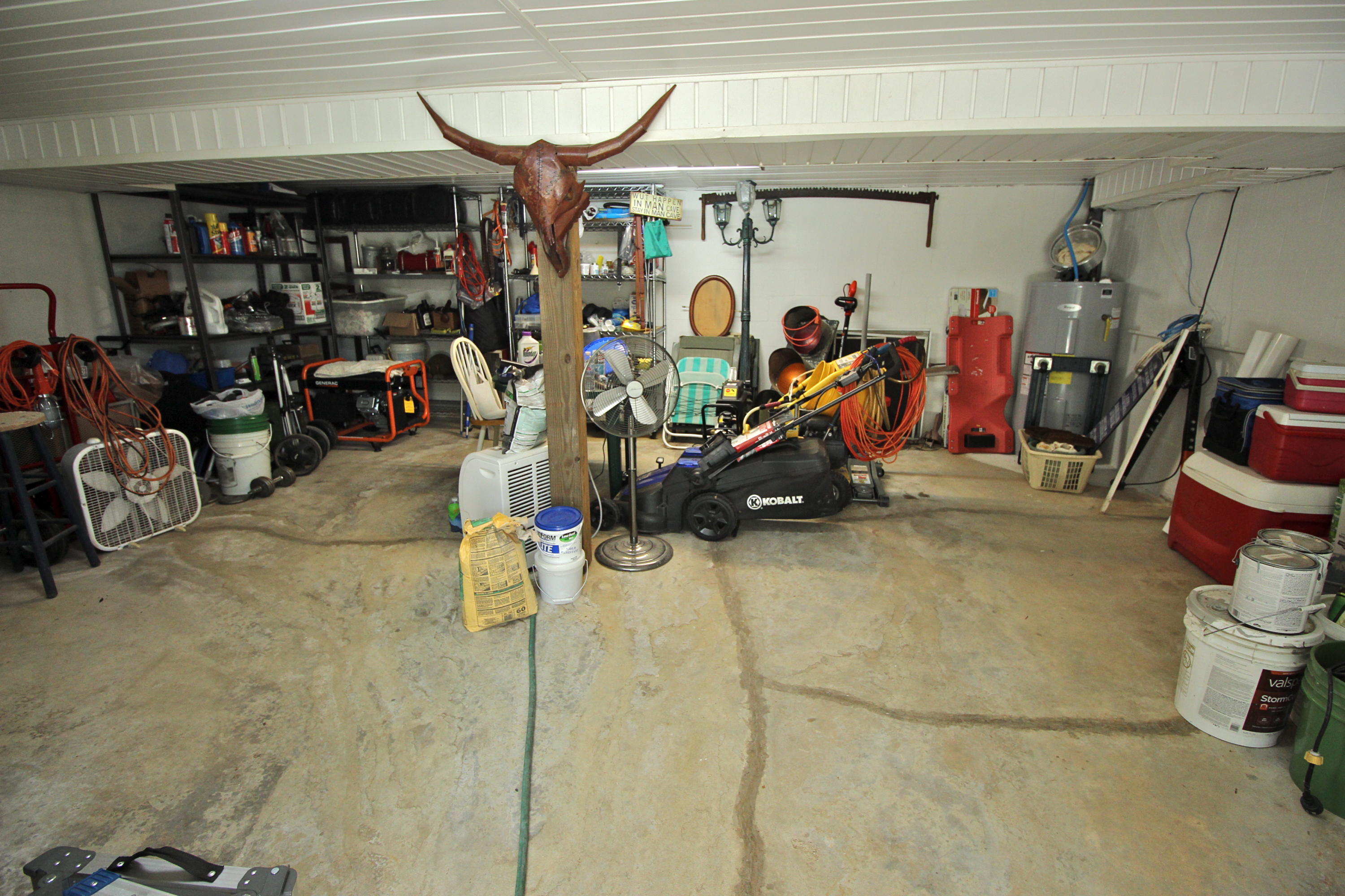 TEN LAKE ESTATES UNIT 1 - Residential