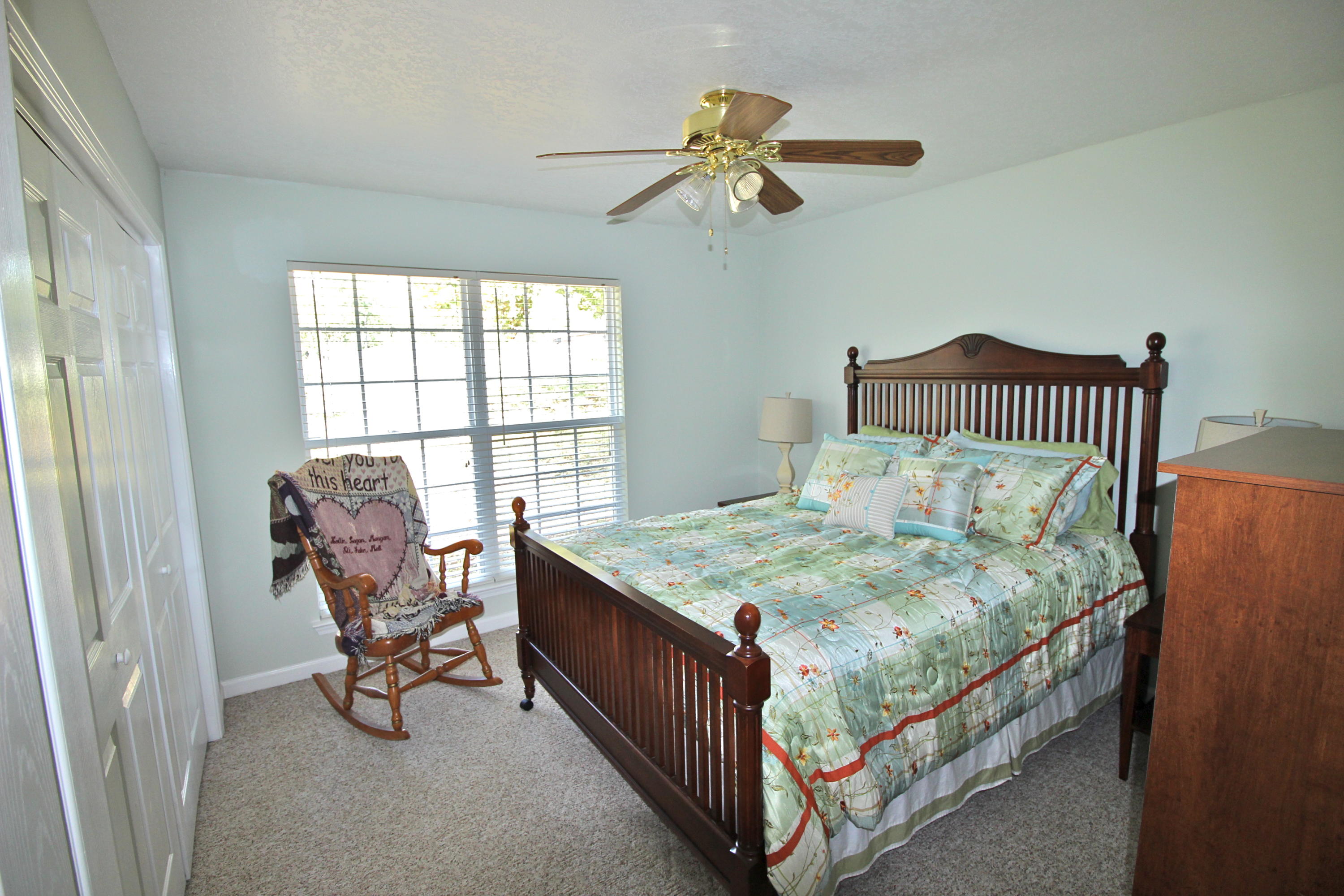 TEN LAKE ESTATES UNIT 1 - Residential