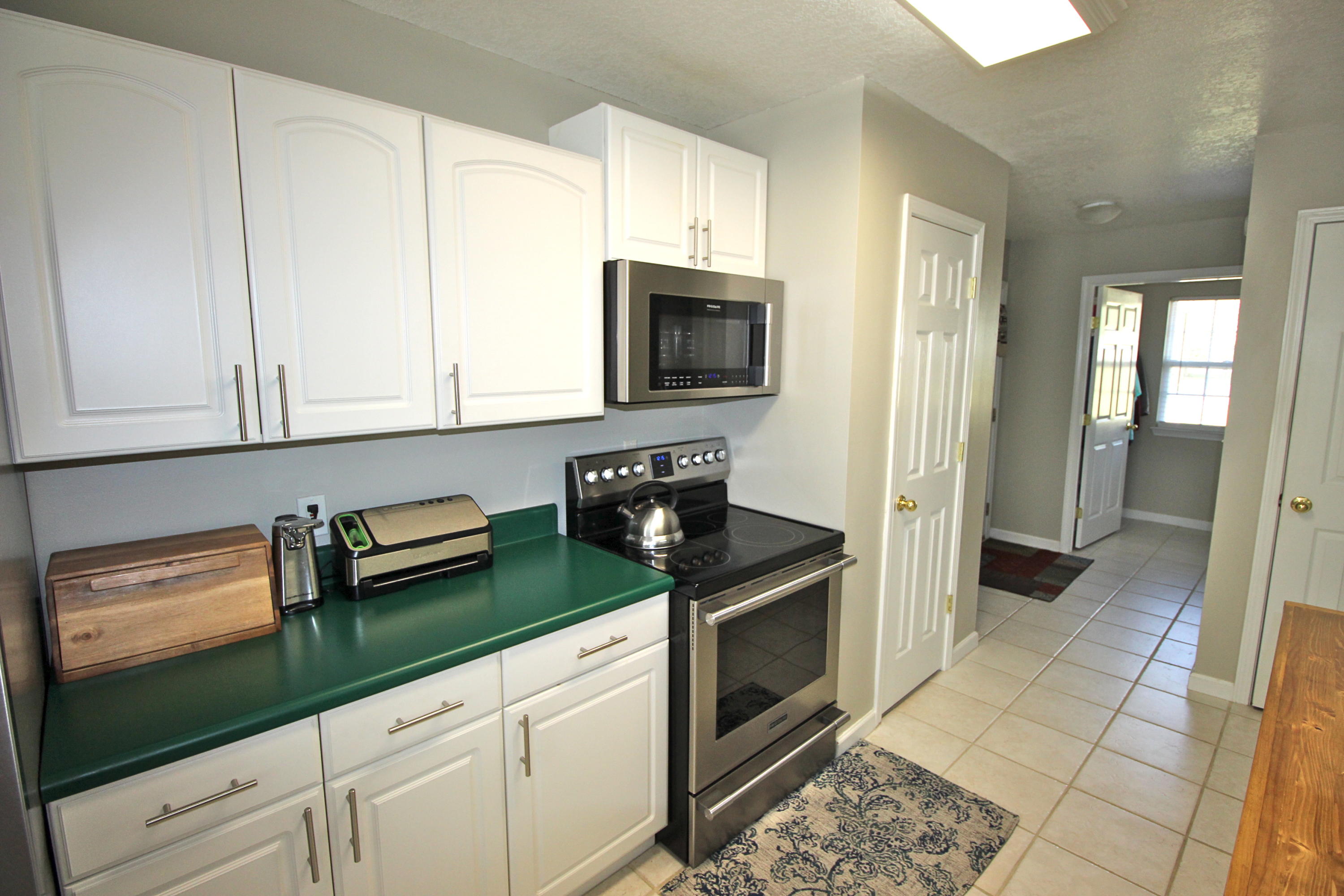 TEN LAKE ESTATES UNIT 1 - Residential