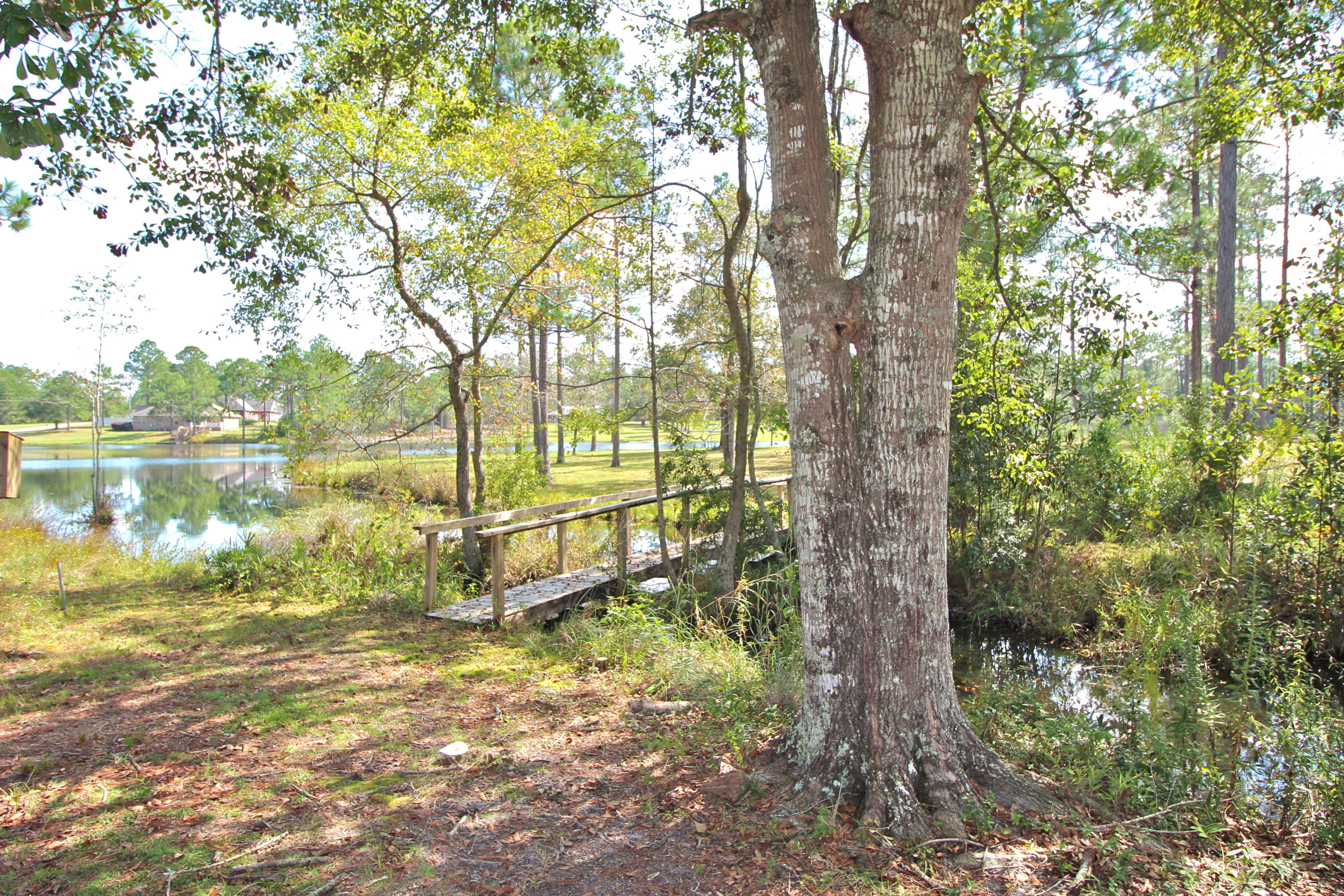 TEN LAKE ESTATES UNIT 1 - Residential