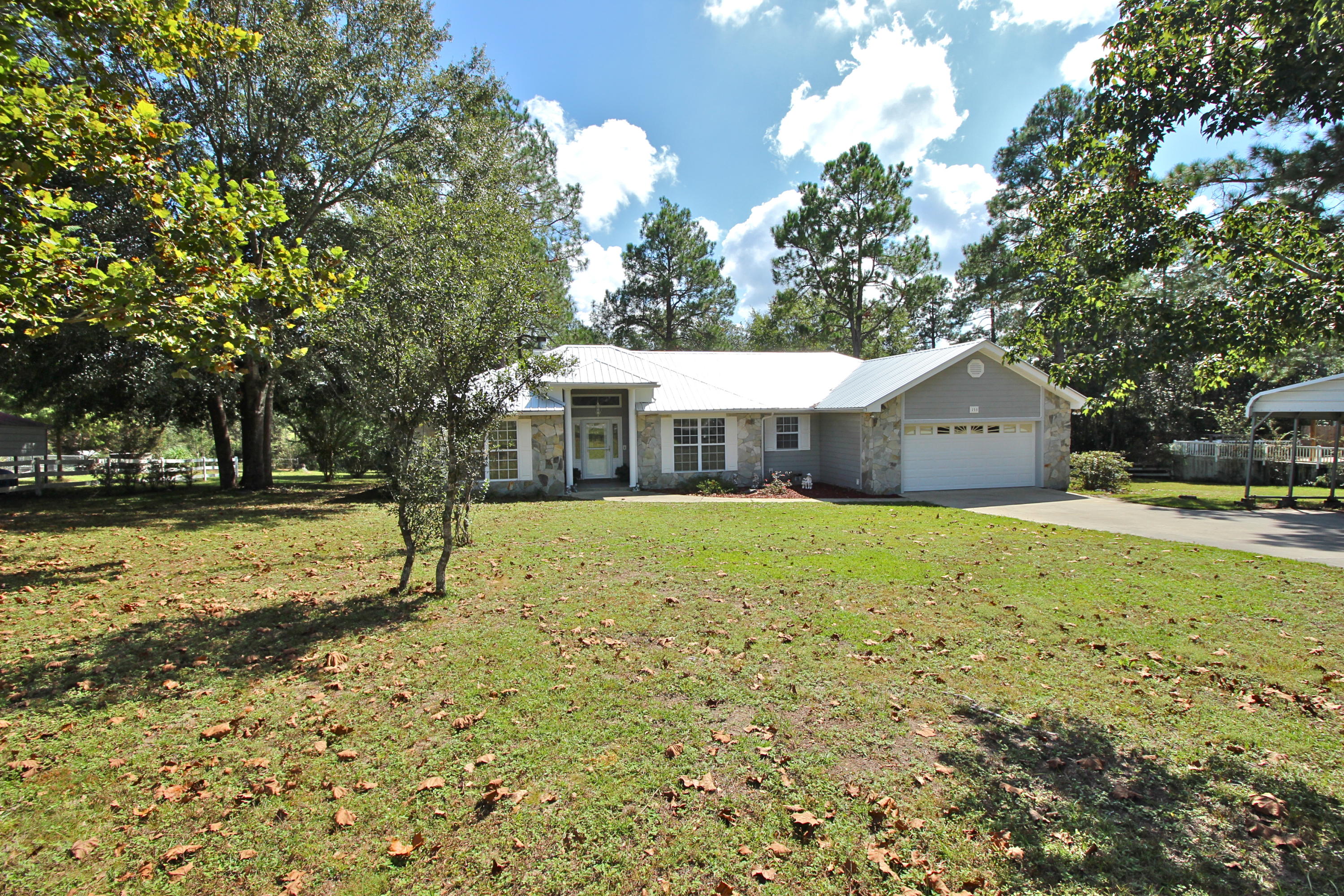 TEN LAKE ESTATES UNIT 1 - Residential