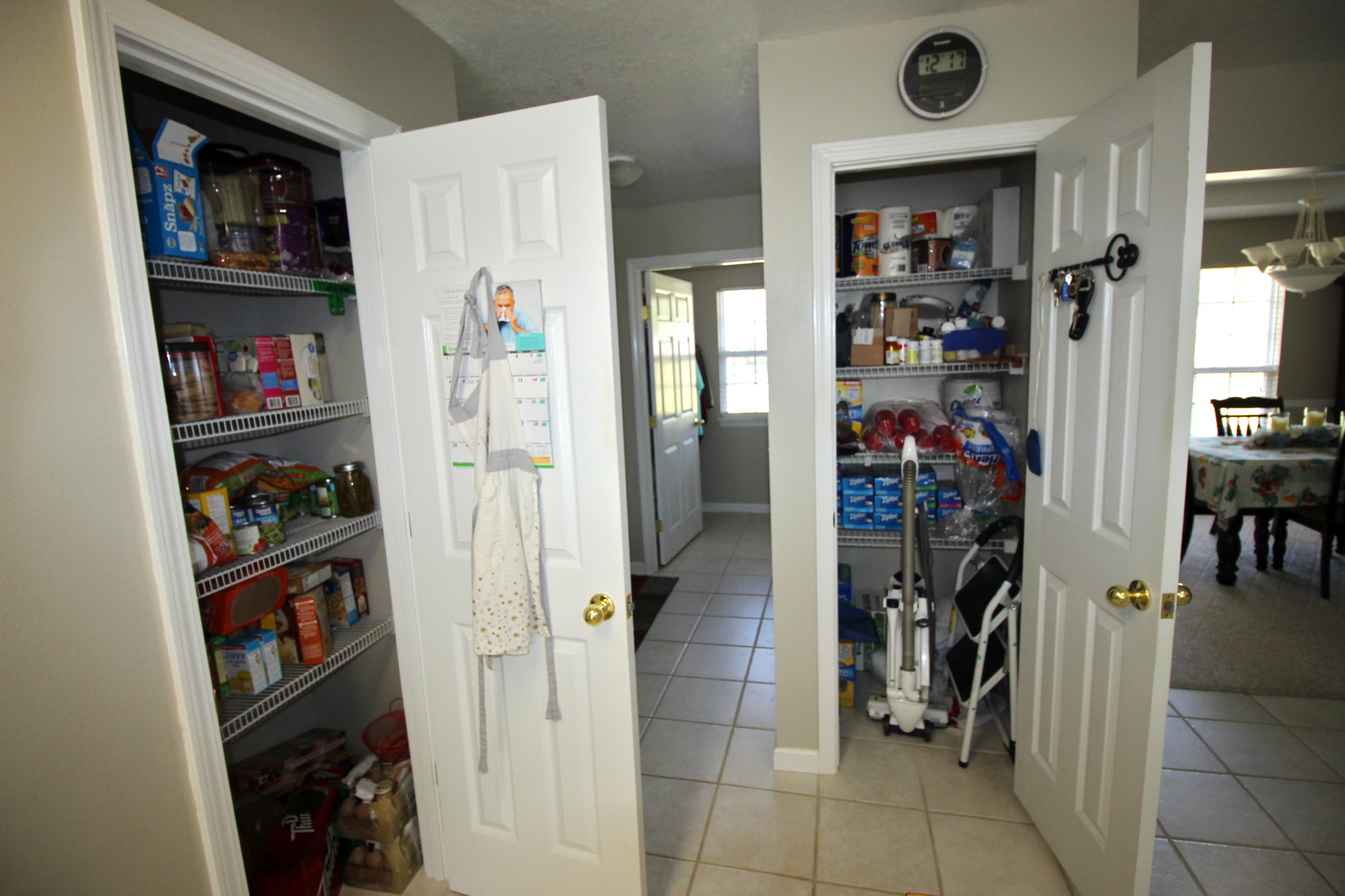 TEN LAKE ESTATES UNIT 1 - Residential