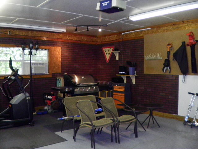 LAURELWOOD ESTATES - Residential