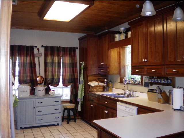 LAURELWOOD ESTATES - Residential