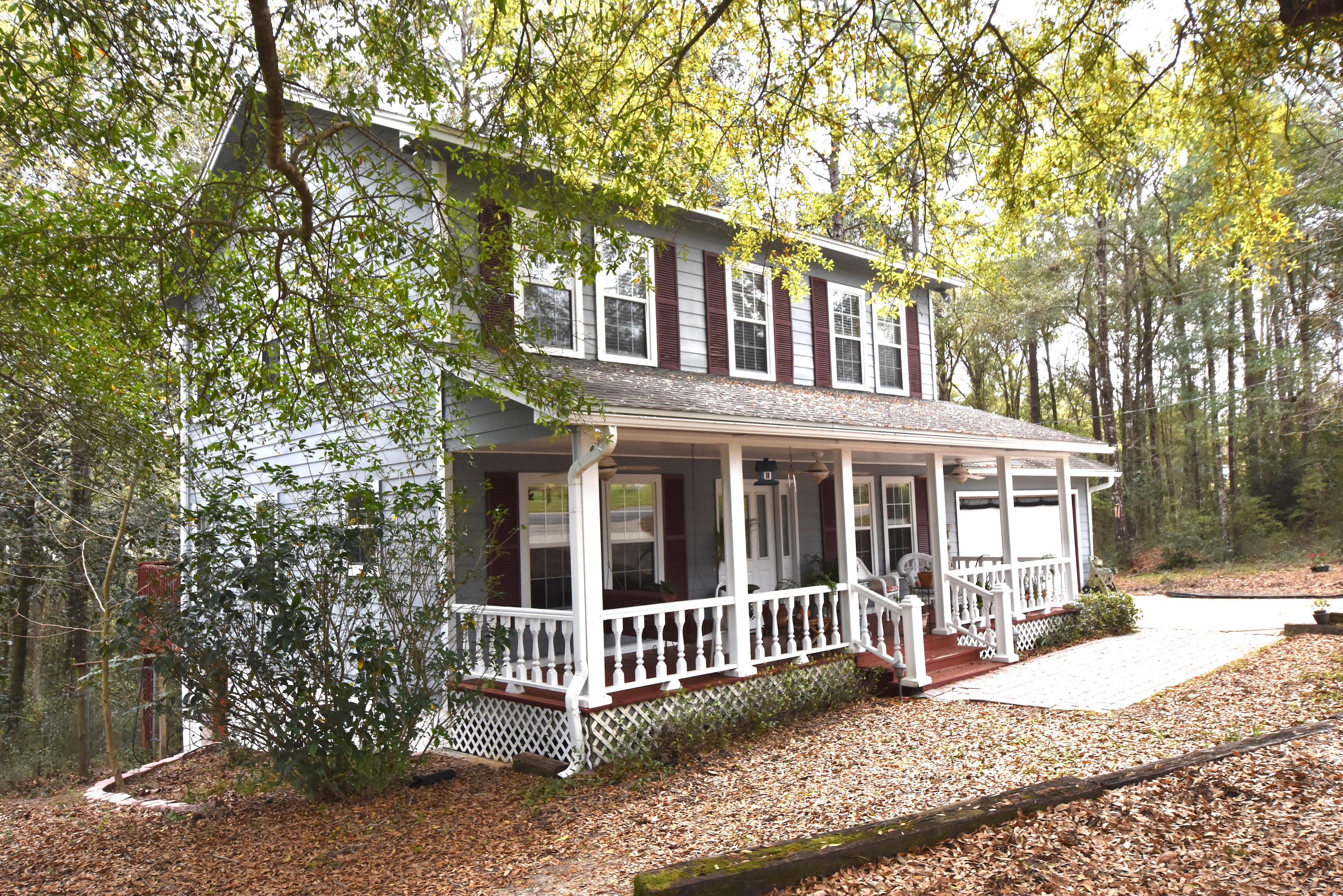 LAURELWOOD ESTATES - Residential