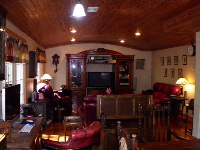 LAURELWOOD ESTATES - Residential