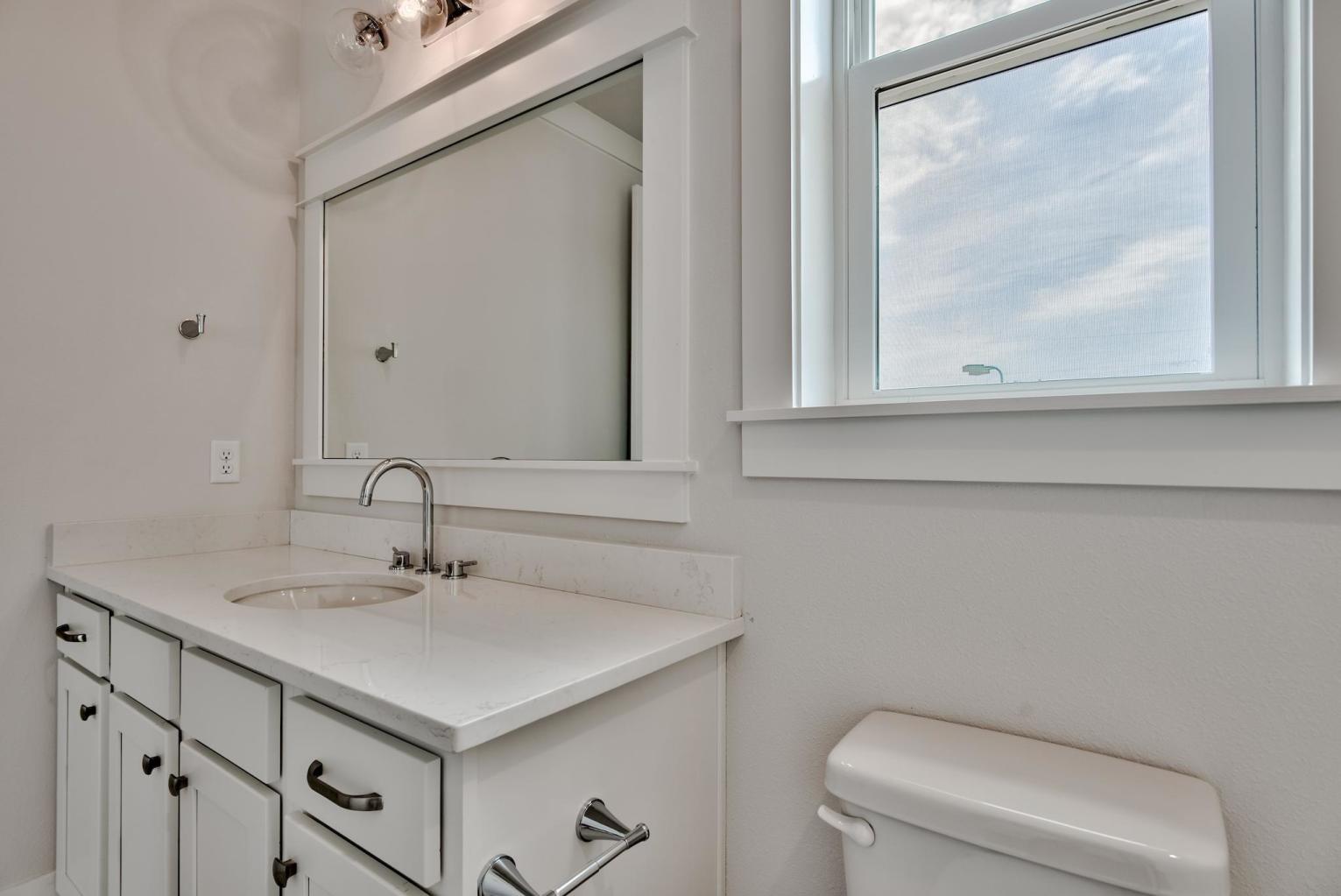 HIDDEN PALMS - Residential