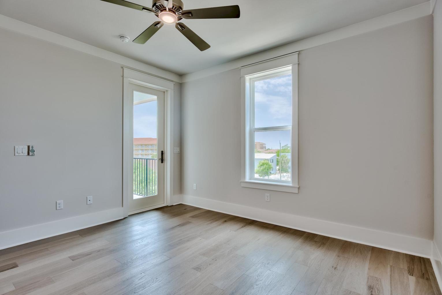 HIDDEN PALMS - Residential