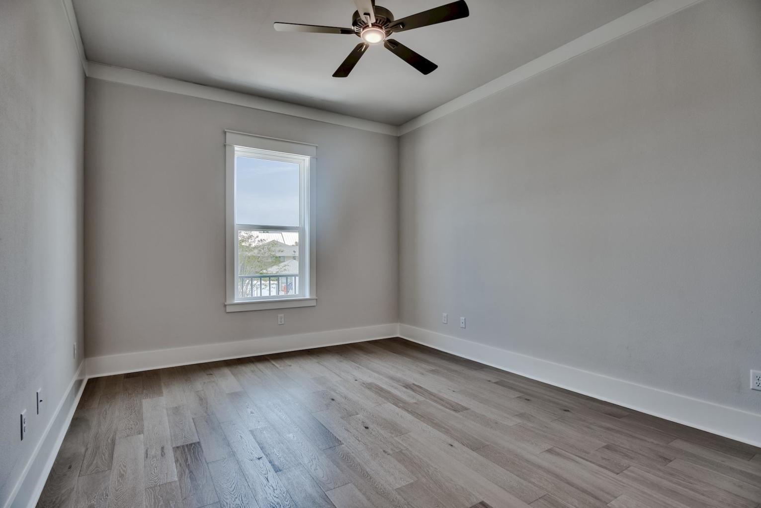 HIDDEN PALMS - Residential