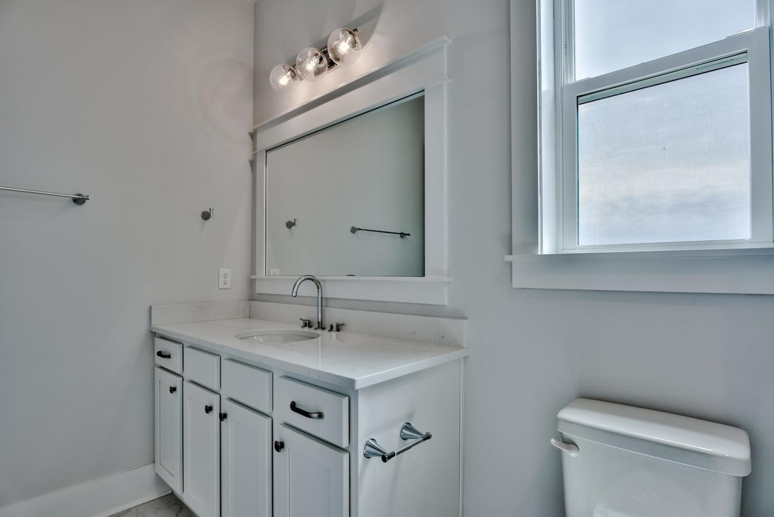 HIDDEN PALMS - Residential