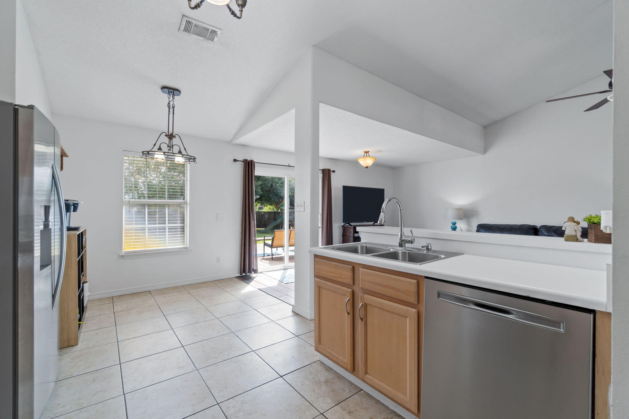 ROSS CROSSING - Residential