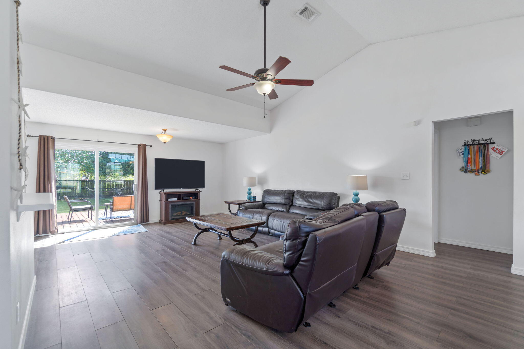 ROSS CROSSING - Residential