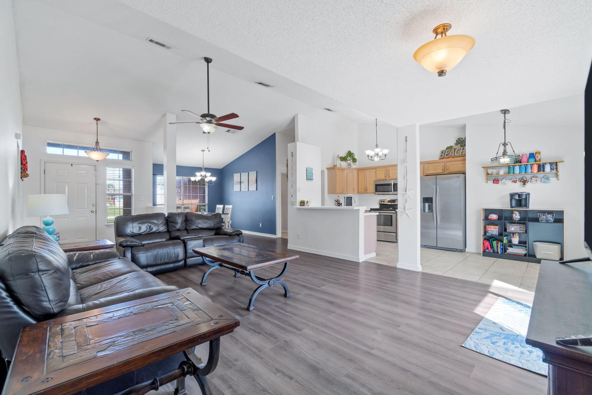 ROSS CROSSING - Residential