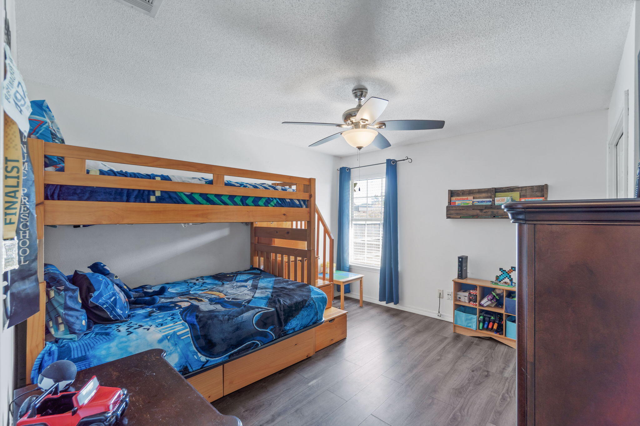 ROSS CROSSING - Residential