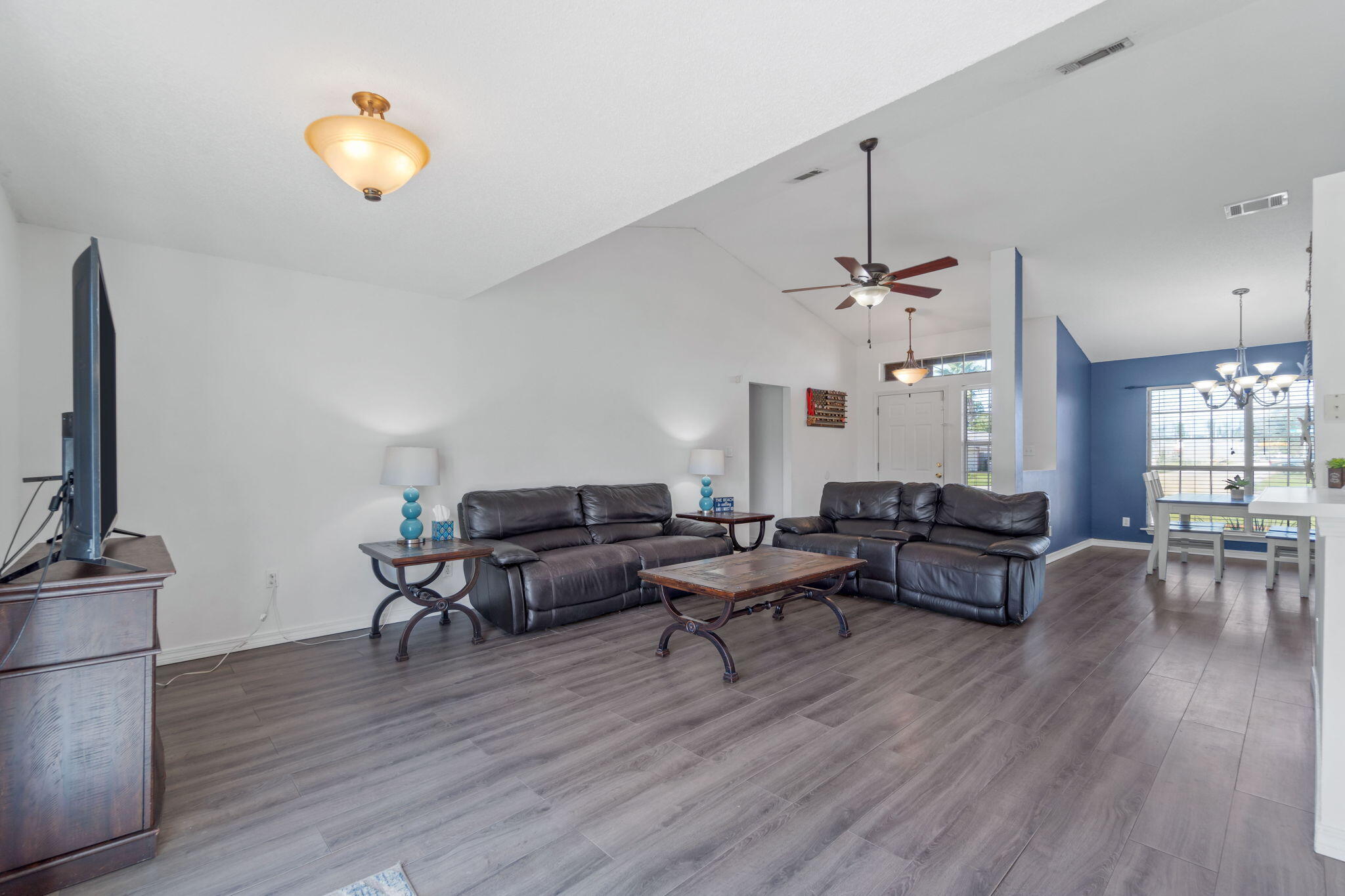 ROSS CROSSING - Residential