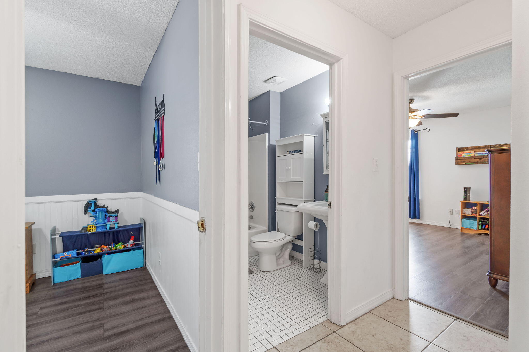 ROSS CROSSING - Residential