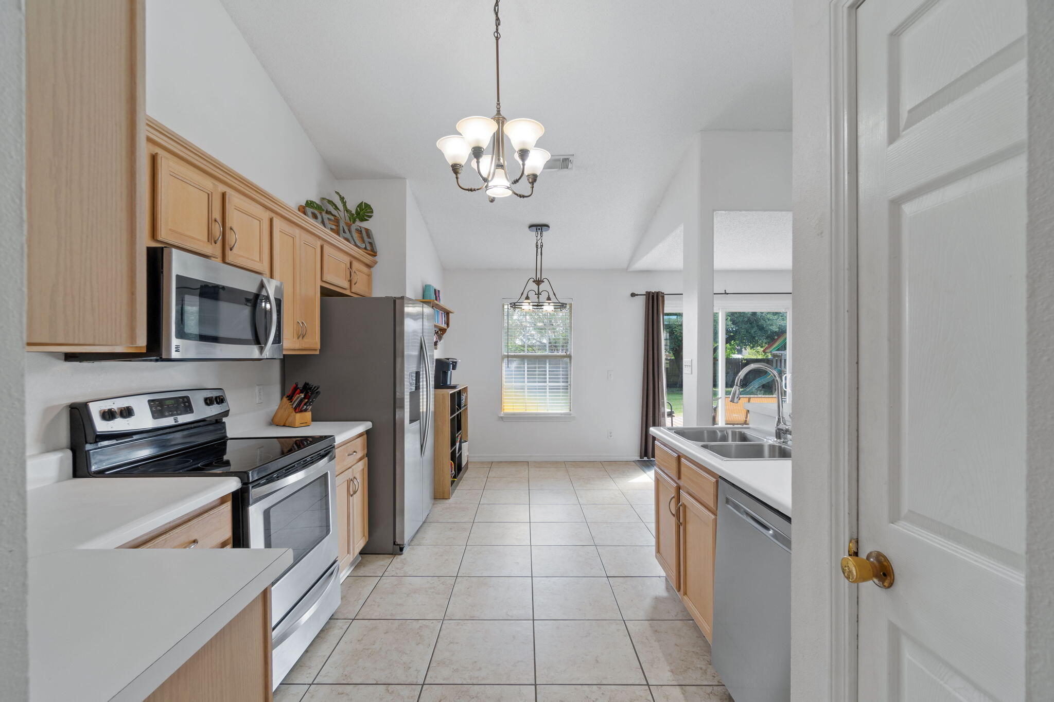 ROSS CROSSING - Residential