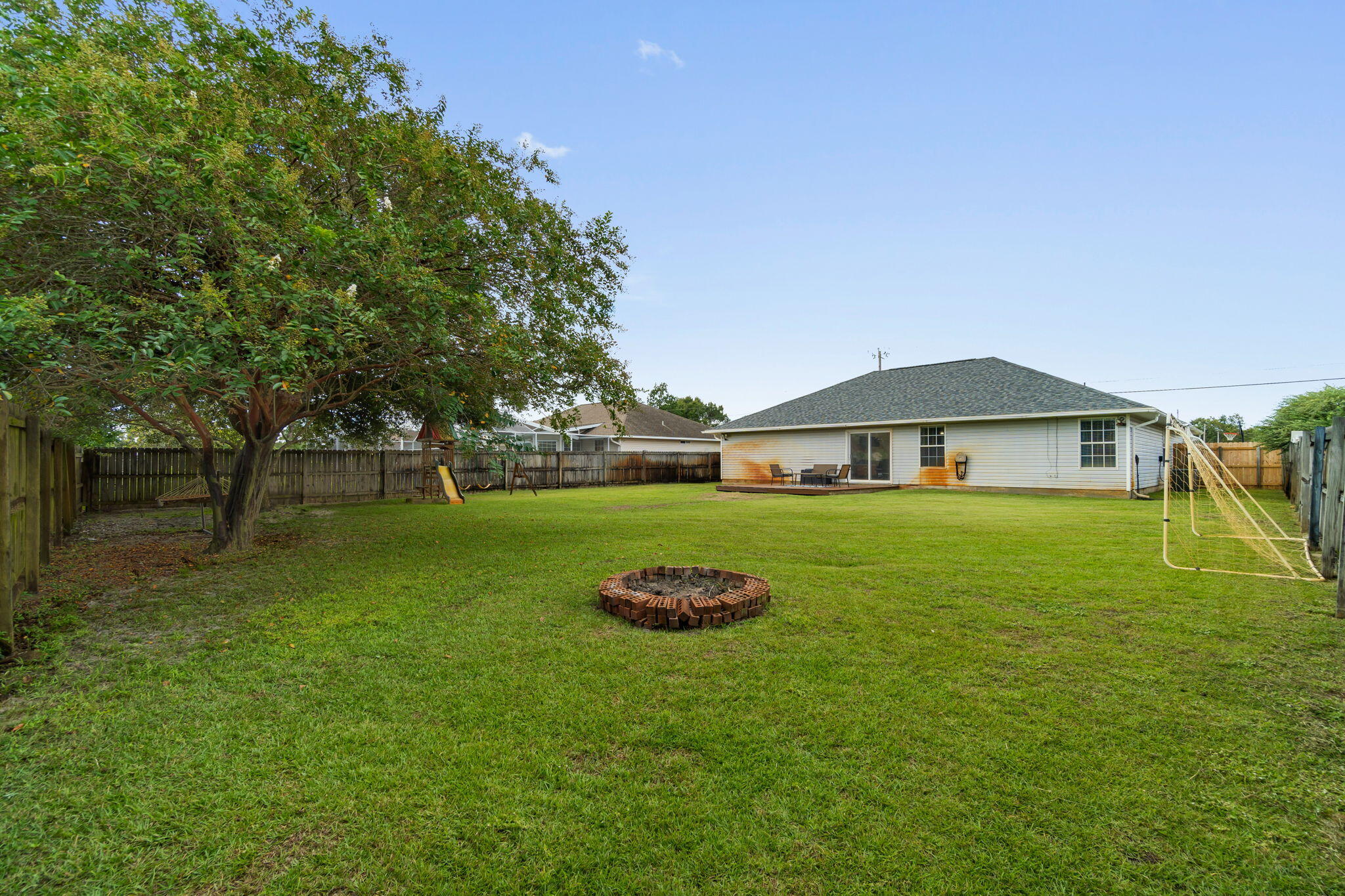 ROSS CROSSING - Residential