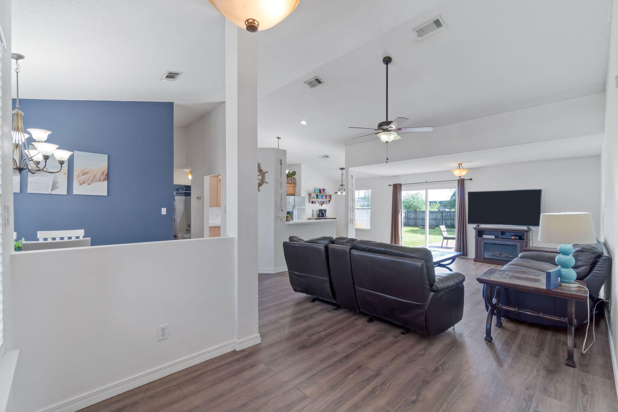 ROSS CROSSING - Residential