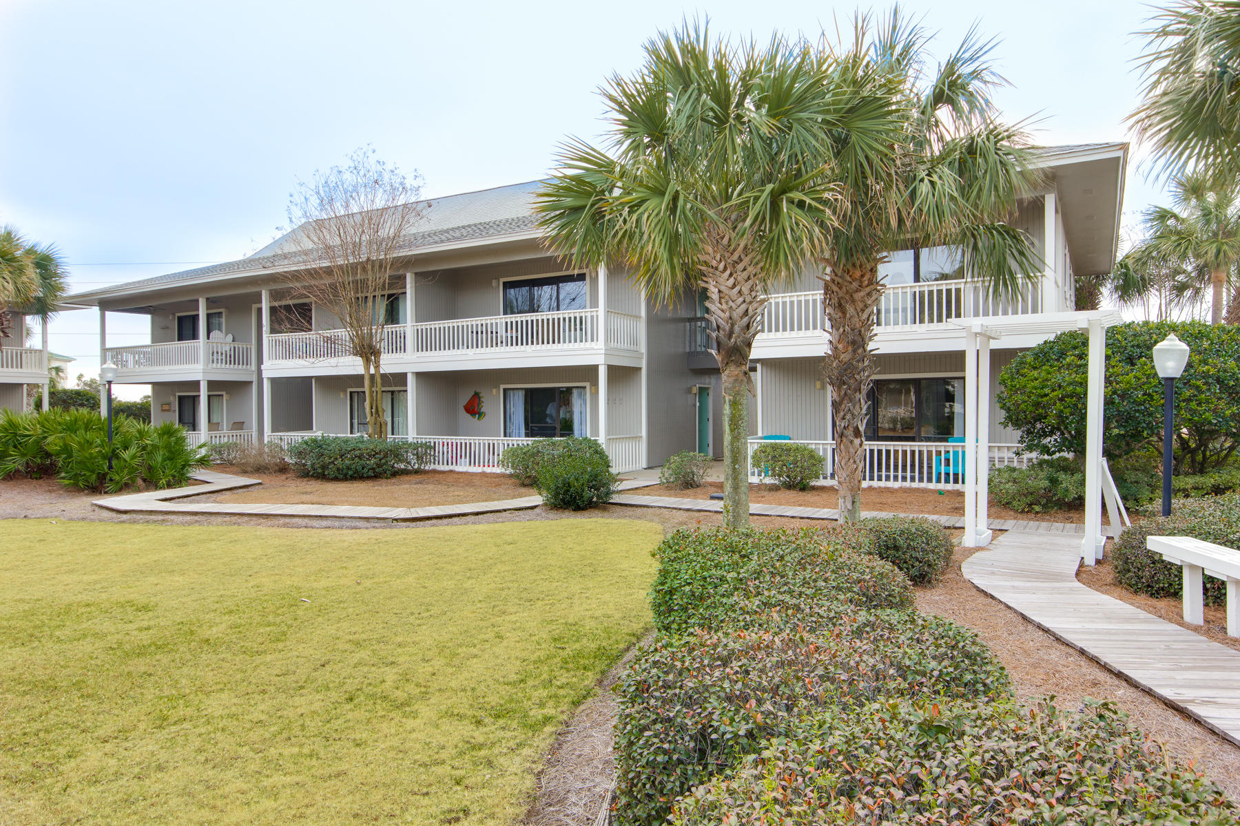 BEACHWOOD VILLAS CONDO - Residential