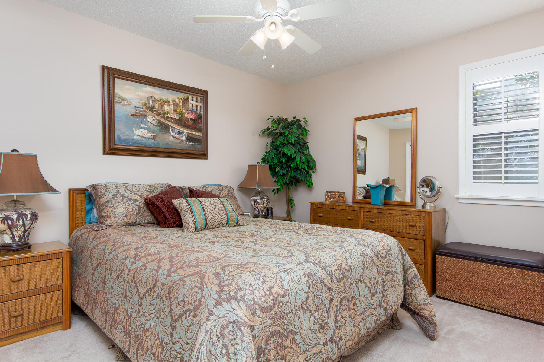 BEACHWOOD VILLAS CONDO - Residential