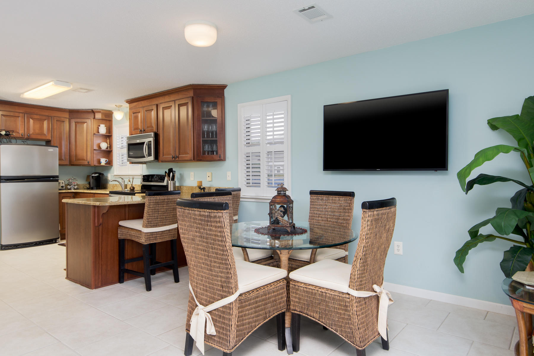 BEACHWOOD VILLAS CONDO - Residential