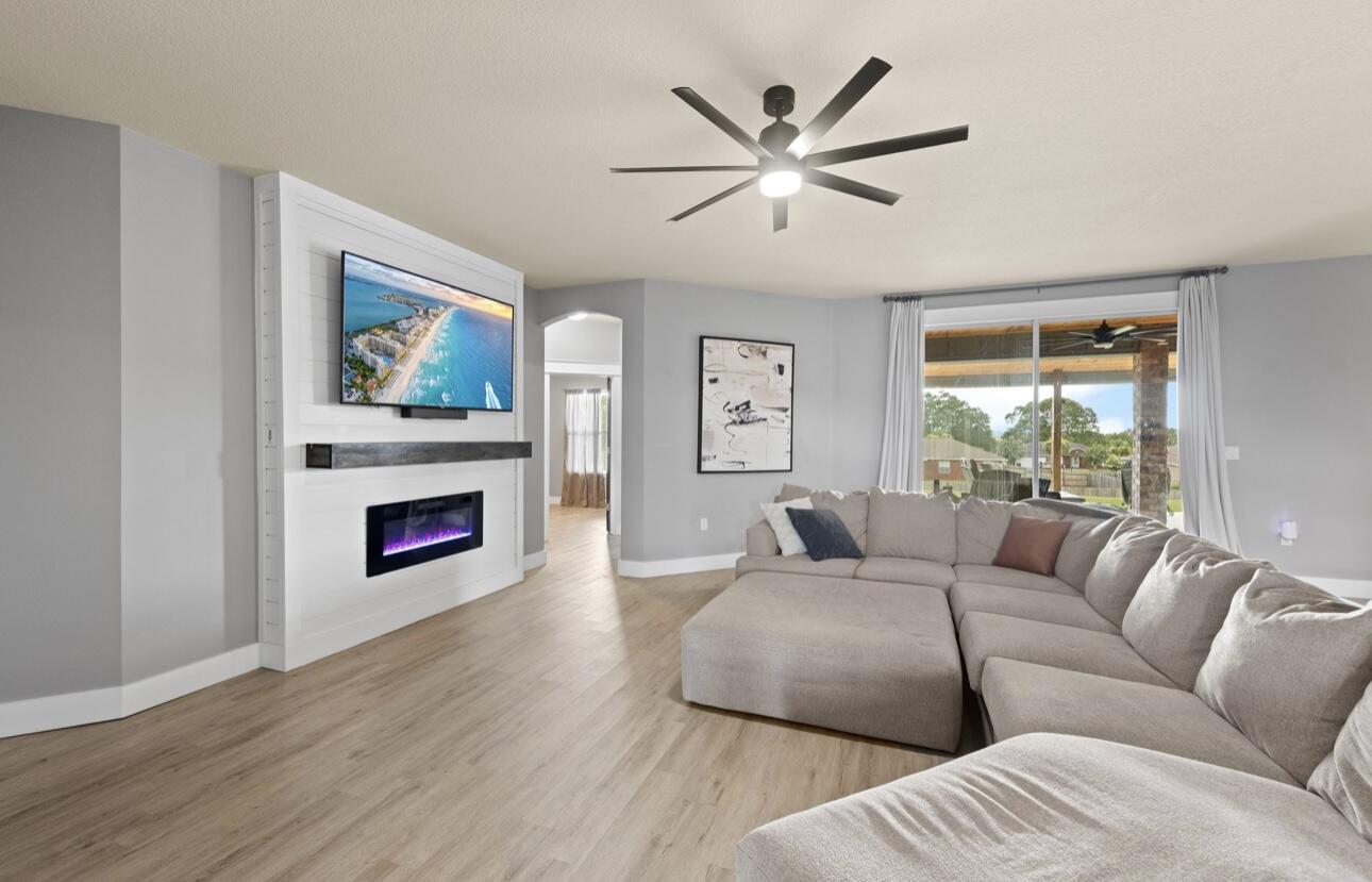 CARNEGIE HILLS - Residential