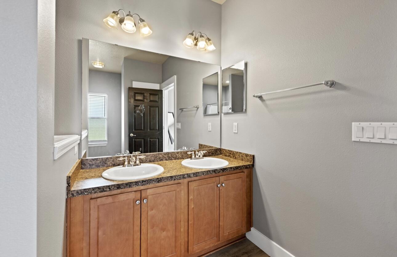 CARNEGIE HILLS - Residential