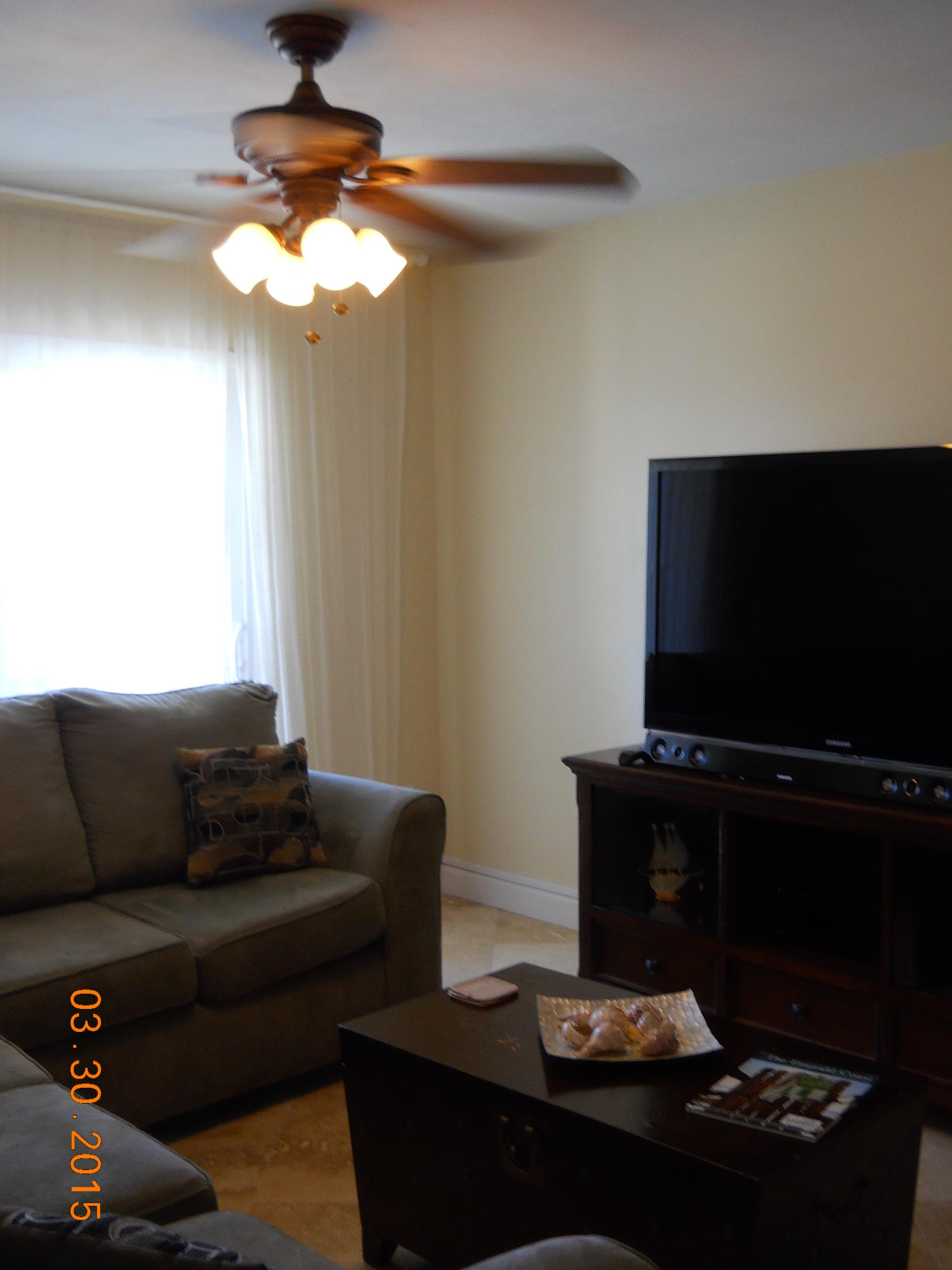 LAKEVIEW CONDO - Residential Lease