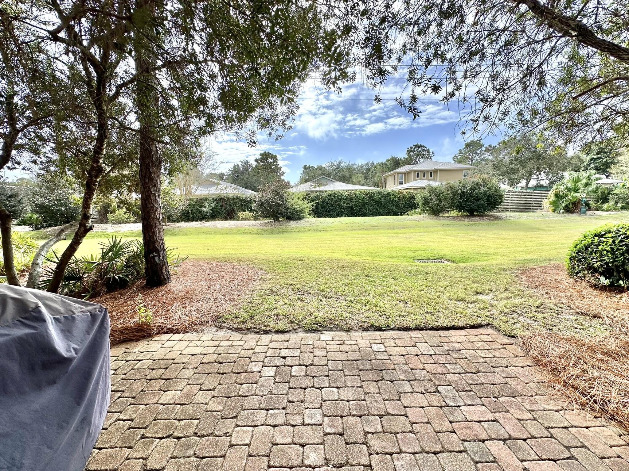 BUNGALOS AT SANDESTIN - Residential