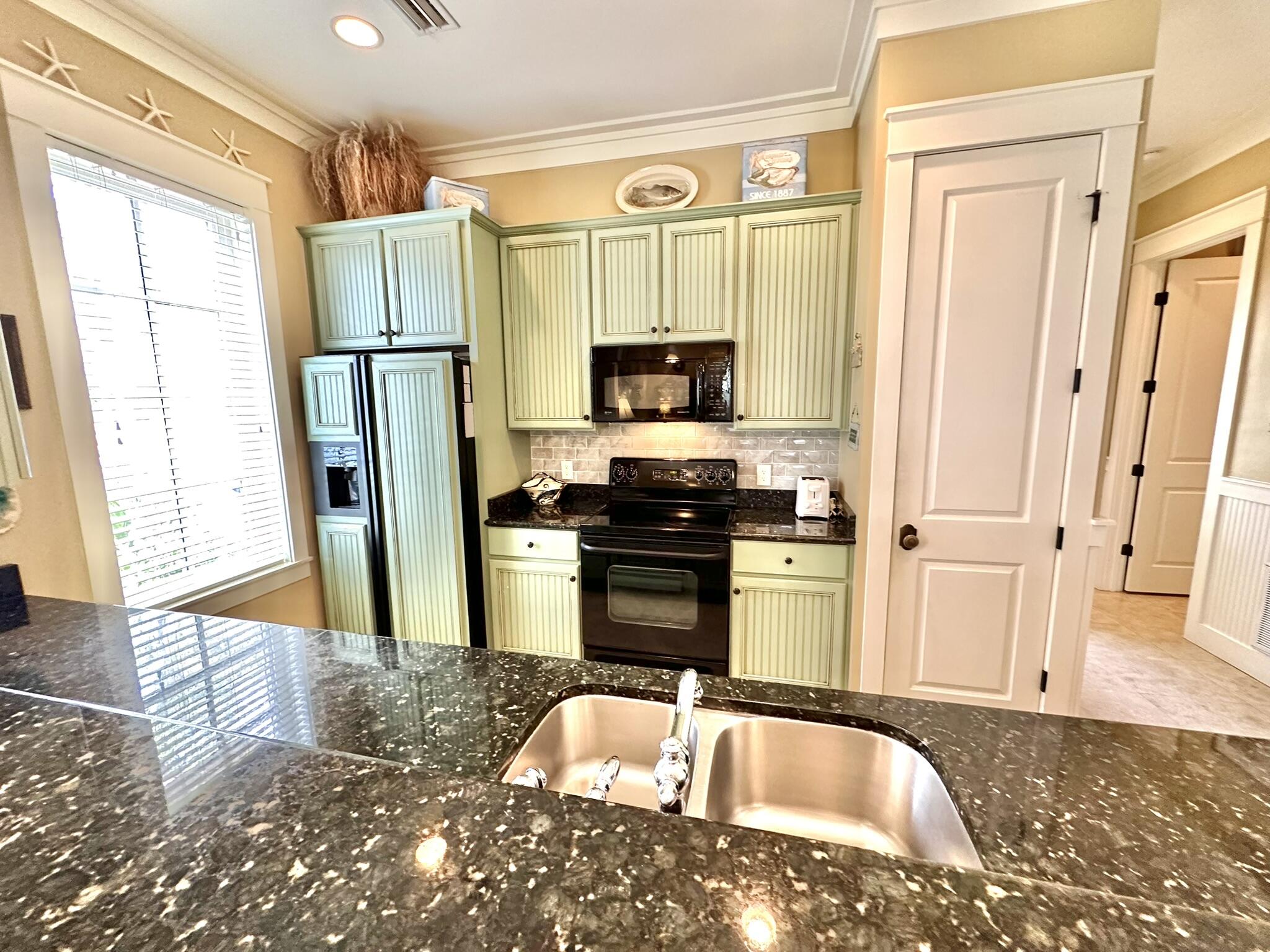 BUNGALOS AT SANDESTIN - Residential