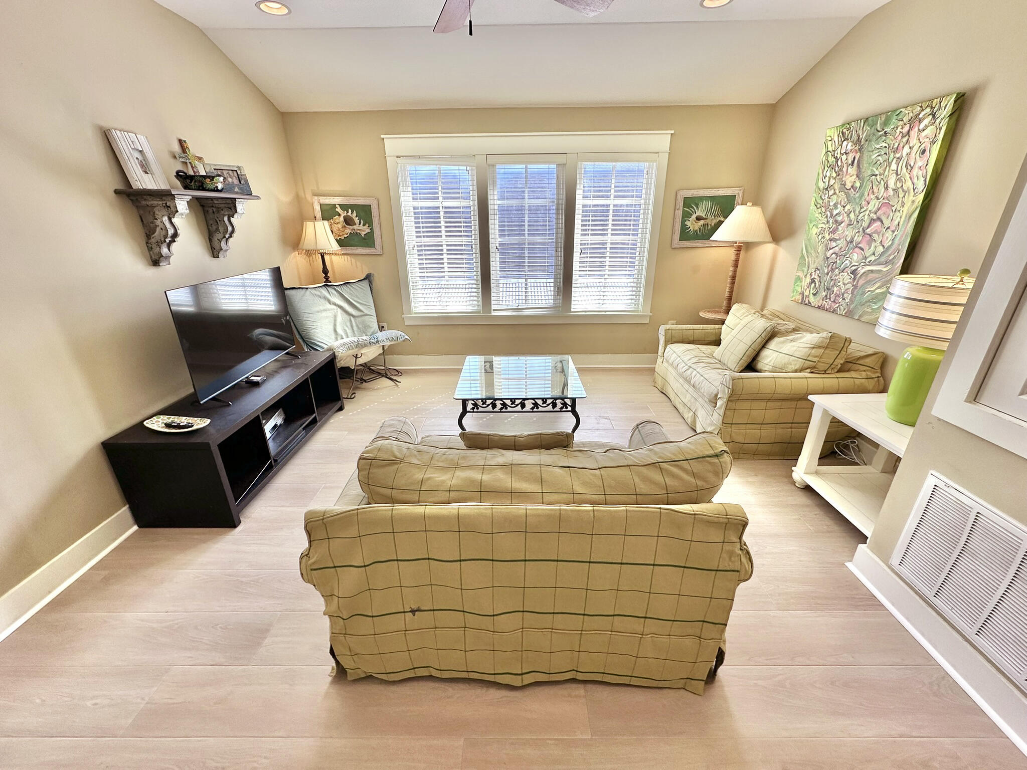 BUNGALOS AT SANDESTIN - Residential