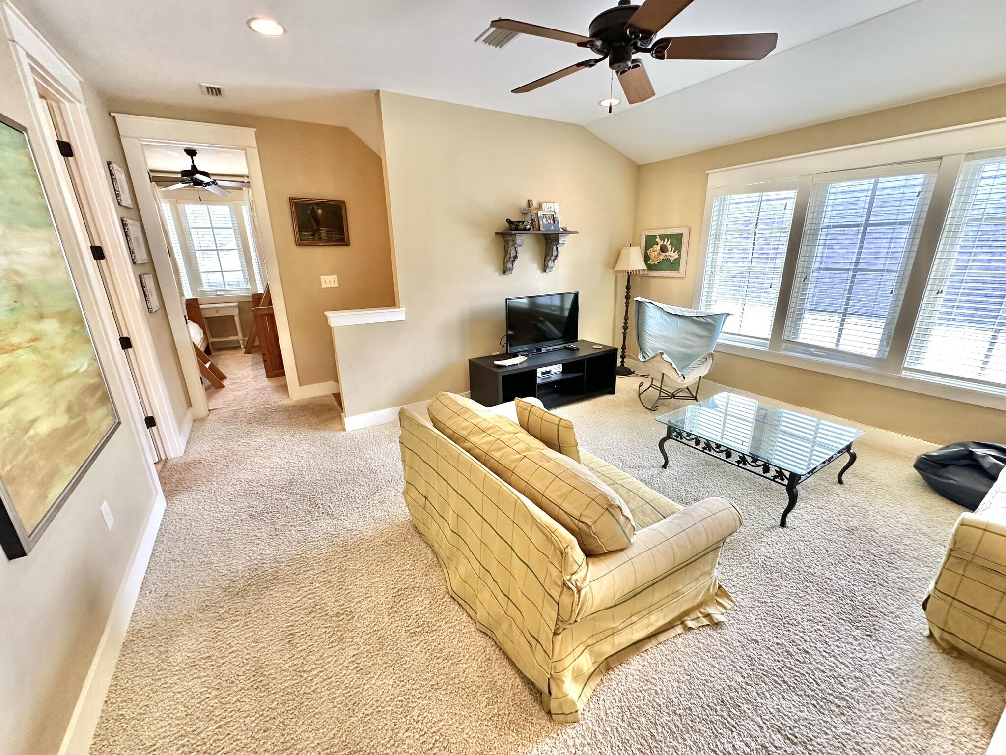 BUNGALOS AT SANDESTIN - Residential