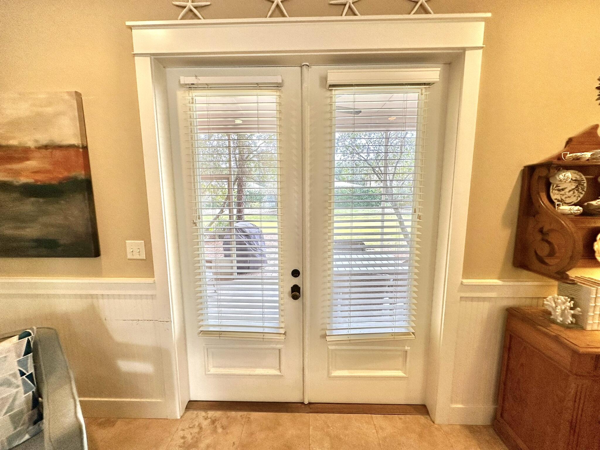 BUNGALOS AT SANDESTIN - Residential