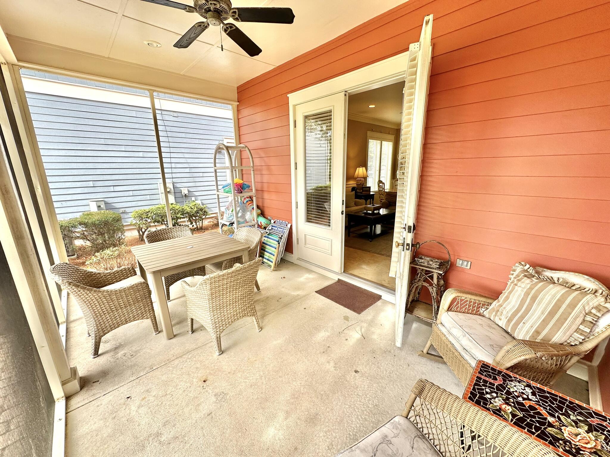 BUNGALOS AT SANDESTIN - Residential