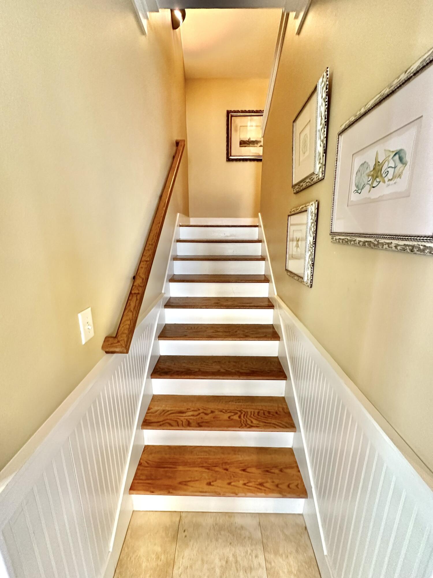 BUNGALOS AT SANDESTIN - Residential