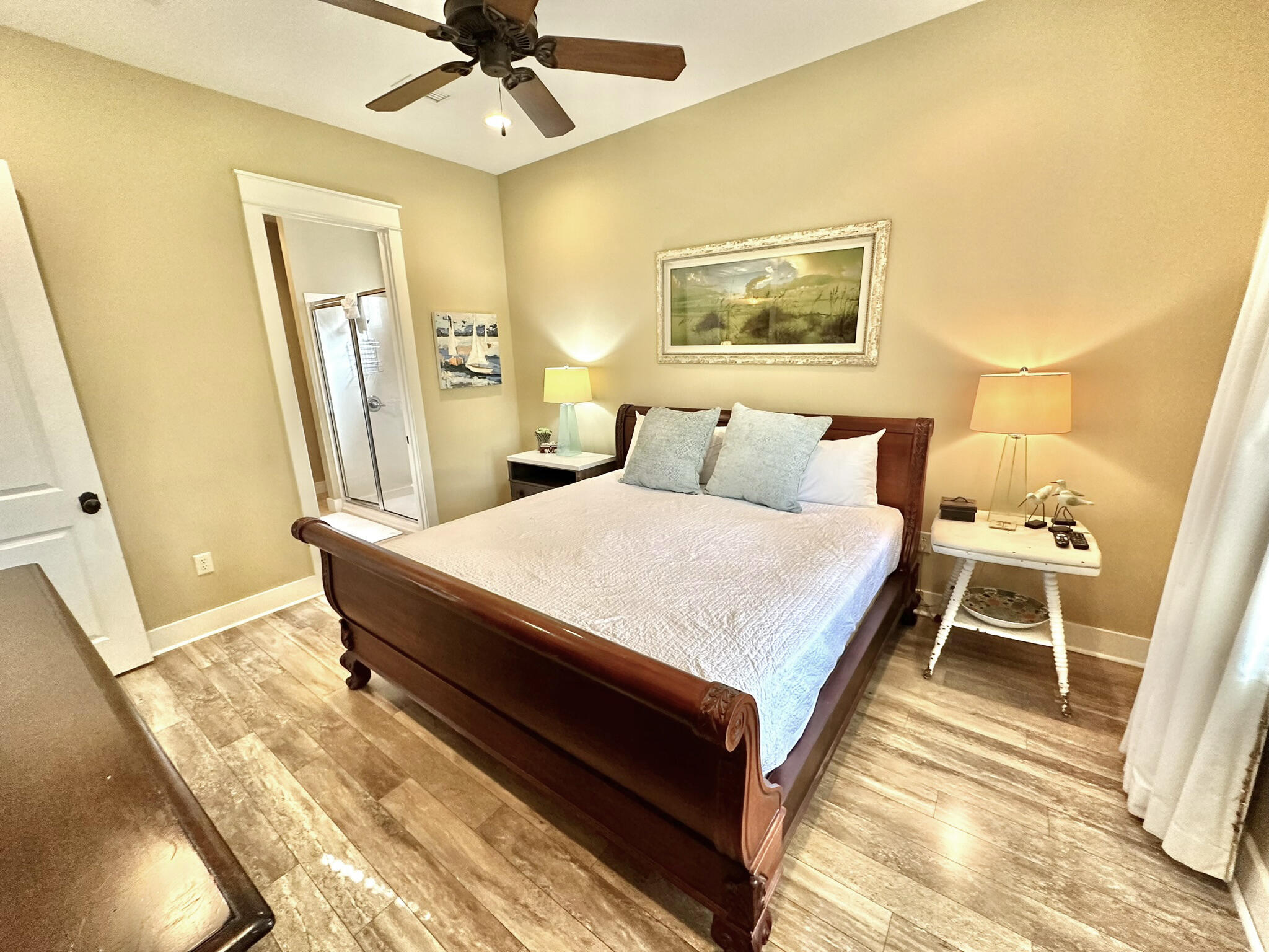 BUNGALOS AT SANDESTIN - Residential